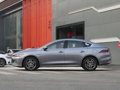 Nacional VI BYD QIN PLUS 2021 EV DM-I 55KM 1.5L 81kW 4 puertas 5 asientos sedán