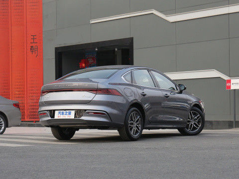 Nacional VI BYD QIN PLUS 2021 EV DM-I 55KM 1.5L 81kW 4 puertas 5 asientos sedán