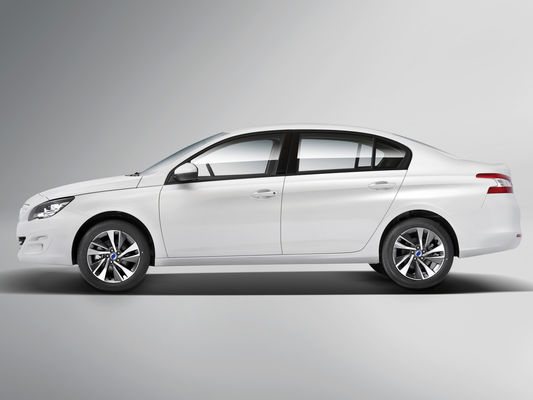 DongFeng FuKang ES600 Taxi de sedán eléctrico puro 430KM La duración de la batería