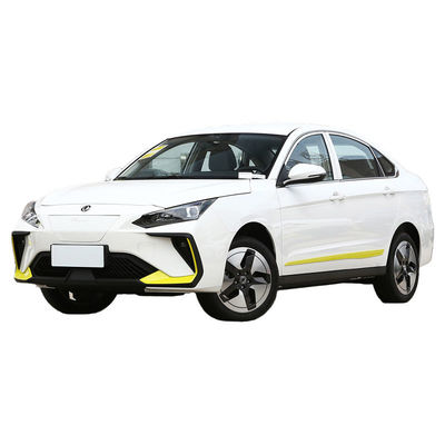 Dong Feng E70 Taxi eléctrico chino para viajar en línea La duración de la batería es de 400KM