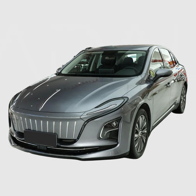 Hongqi E-QM5 sedán eléctrico de lujo de tamaño mediano para viajar en línea