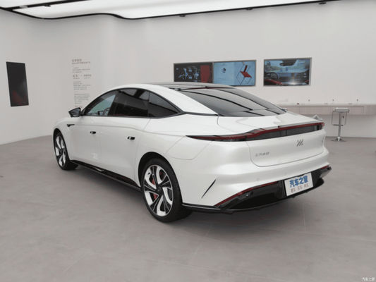 IM L7 EV 2023 Elite Chinese Electric Sedan Rango de crucero de 675 kilómetros