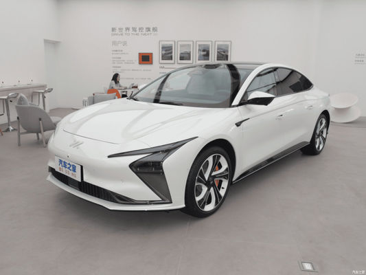 IM L7 EV 2023 Elite Chinese Electric Sedan Rango de crucero de 675 kilómetros