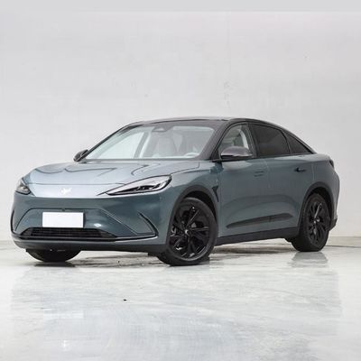 ARCFOX αS Sedan eléctrico chino con conducción autónoma con Huawei
