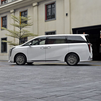 GAC M8 coche chino de combustible de 5 puertas y 7 asientos con motor 2.0T