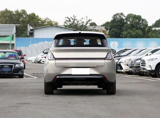 BaoJun Clouds Ev Un hatchback pequeño sedán eléctrico con un alcance de 360KM-460KM