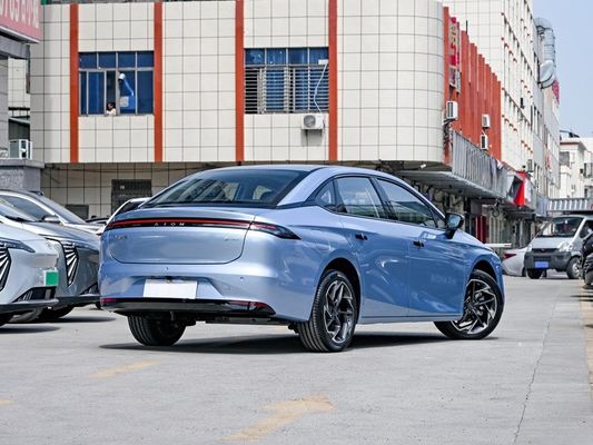 El nuevo sedán eléctrico de Aion S Max GAC con dos versiones con un alcance de 510KM-610KM