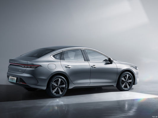 El Destroyer 05 Honor Edition 2024 de BYD para versiones híbridas y eléctricas D-mi