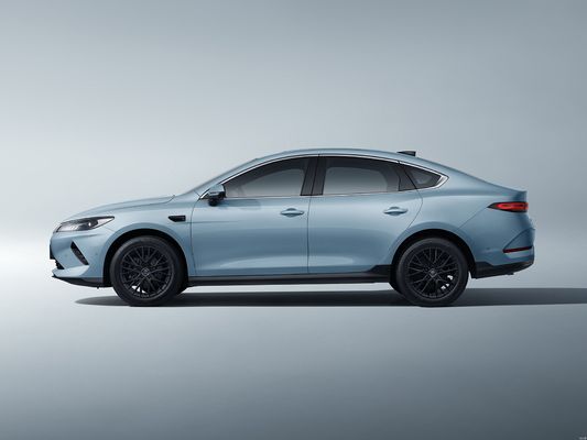 Segunda generación BYD Qin Plus 2025 DM-i Edición de Conducción Inteligente, con características mejoradas, contando el mismo precio. El modelo de conducción inteligente con la mejor relación costo-rendimiento