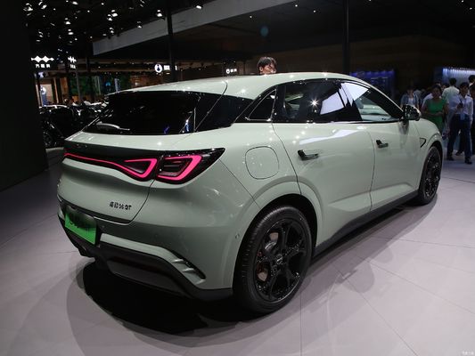 25 BYD Seal06GT, con un alcance de 505KM-605KM, con tracción en las cuatro ruedas y tracción en las dos ruedas con dos sistemas.