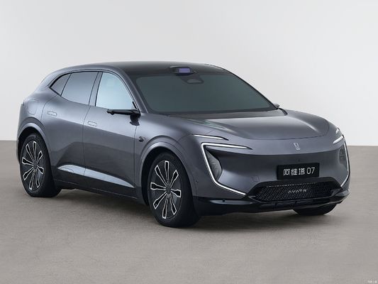 Changan Avatr 07 es una nueva marca de gama alta creada conjuntamente por CATL, Huawei y Chang'an Automobile.lo que lo convierte en el conductor inteligente más rentable.
