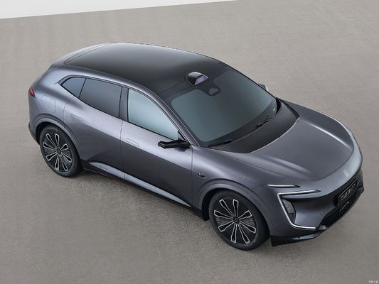 Changan Avatr 07 es una nueva marca de gama alta creada conjuntamente por CATL, Huawei y Chang'an Automobile.lo que lo convierte en el conductor inteligente más rentable.