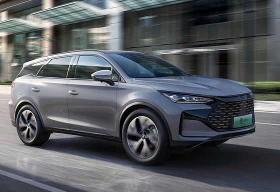 SUV eléctrico chino BYD TANG DMI 5.5 L/100 km Consumo de combustible eléctrico y 150 km